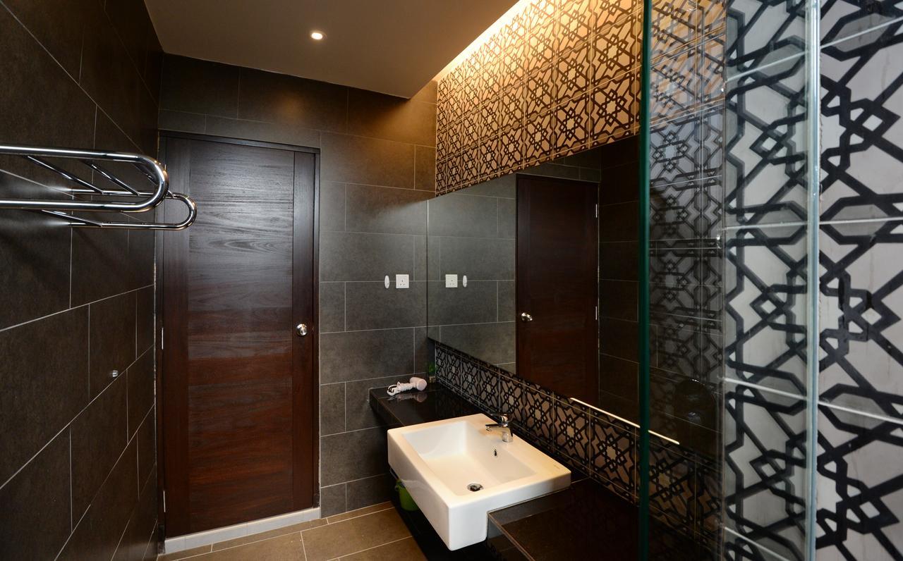 Backyard Rio Melaka Apartment Ngoại thất bức ảnh